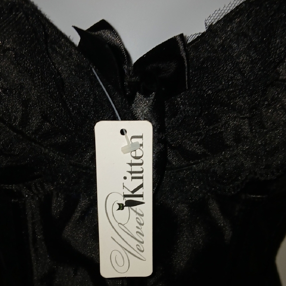 Black Lace Corset Top - Picture 2 of 15